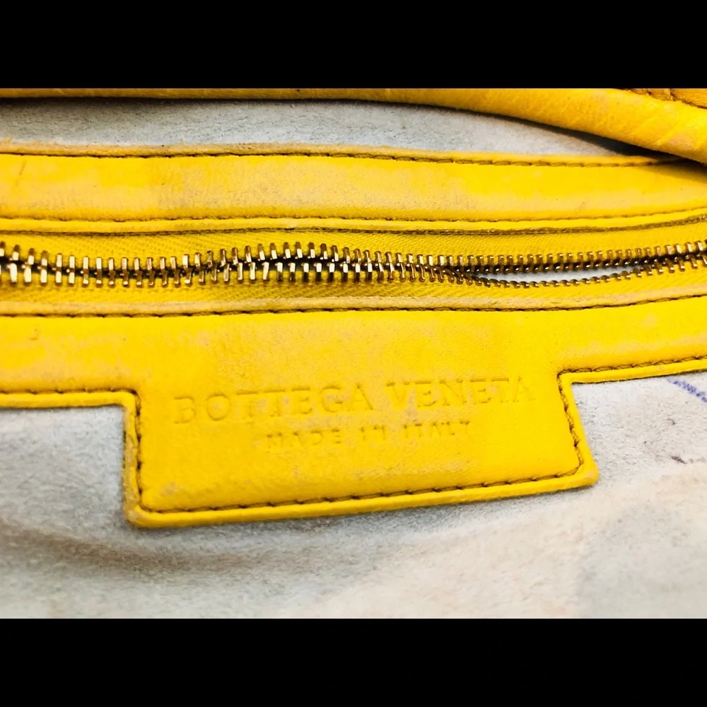 Bottega Veneta Yellow Woven Leather Hobo - Picture 7 of 12